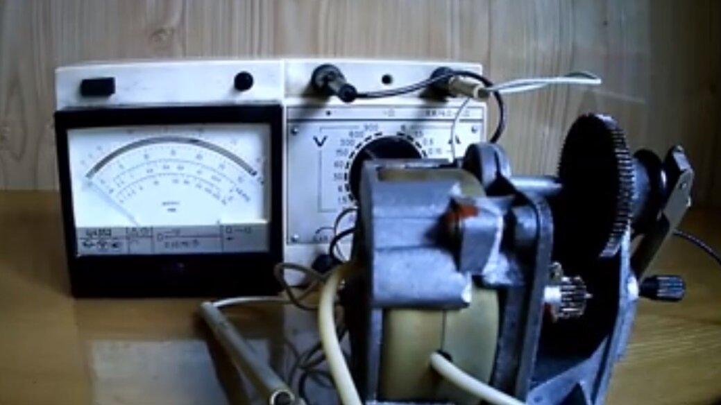 600 вольт от ручного генератора