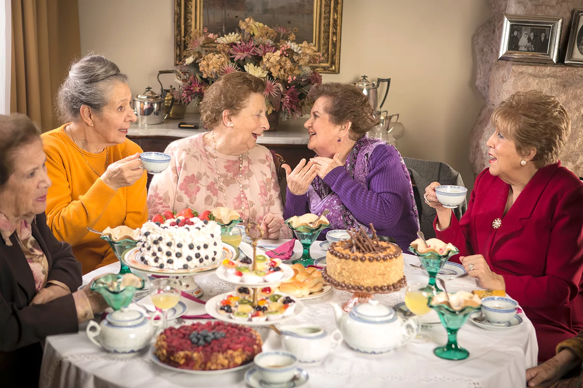 Истории тетушек. Чаепитие. Семейное чаепитие. Чаепитие у бабушки. Праздничное чаепитие.