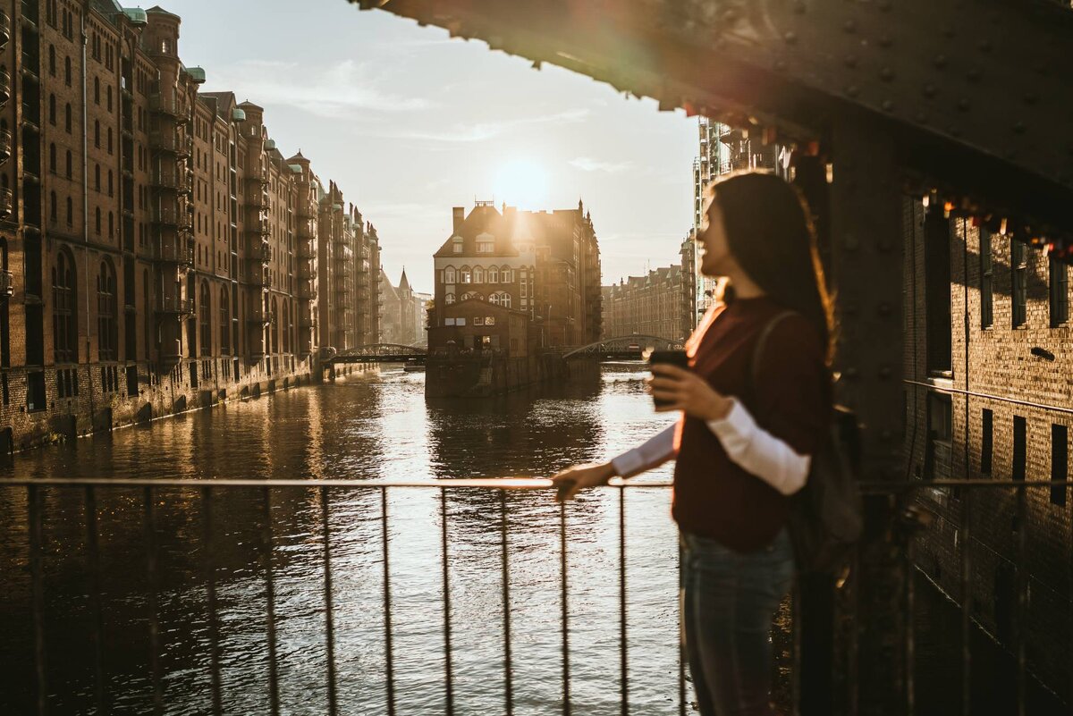 Канал района старых складов Speicherstadt, в Гамбурге (Германия). GETTY IMAGES