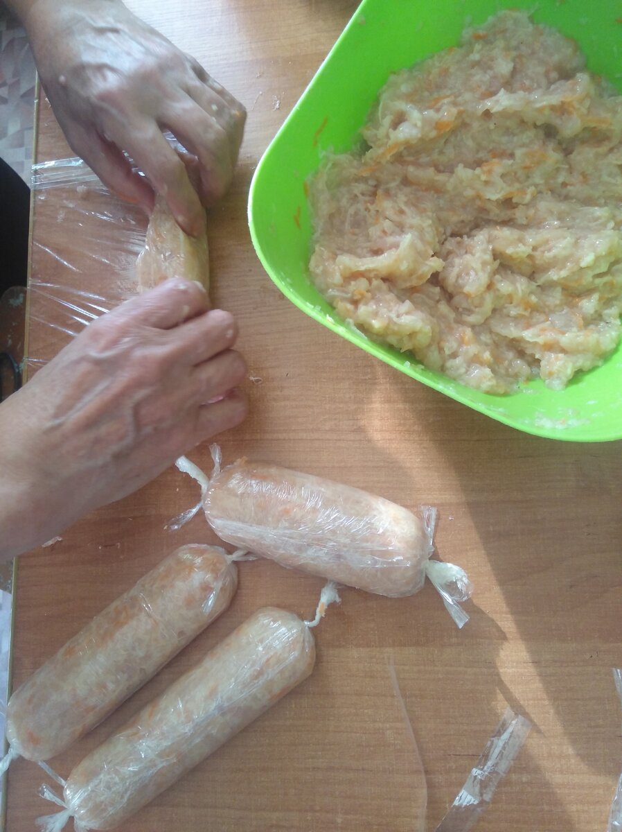 Заворачивание хот-догов