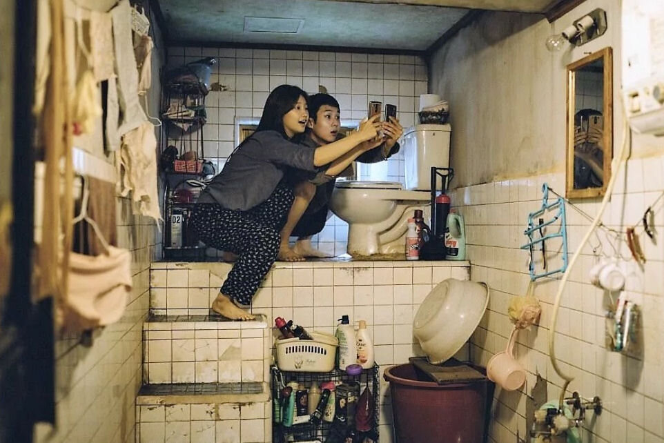 Кадр из фильма «Паразиты» (2019)