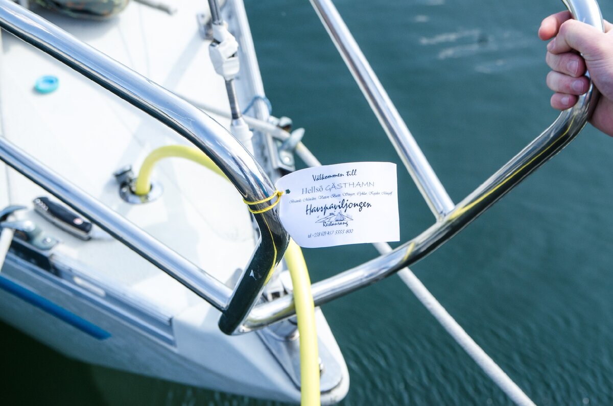 Бирка, которая выдается после оплаты. Они бывают разные. Я видел такое только на Балтике