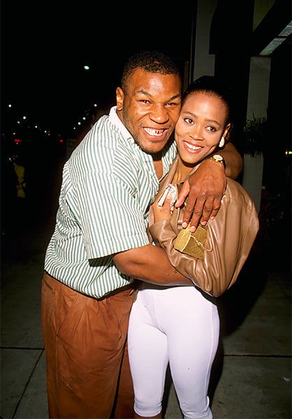 источник фото: yandex.ru/images/. Майк Тайсон с женой Робин Гивенс