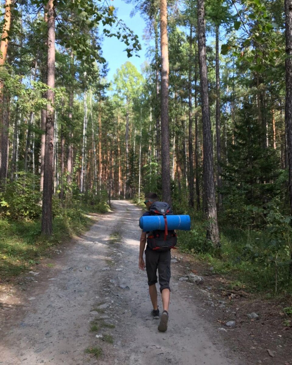 Иду качаться на качельке ))