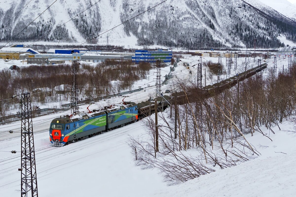 Электровоз 2ЭС10-223, АО "Апатит" (холдинг "ФосАгро"), станция Юкспориок, Мурманская область. II.2020