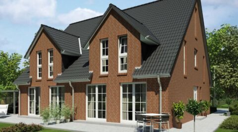 Дом в немецком стиле в дух уровнях с мансардой