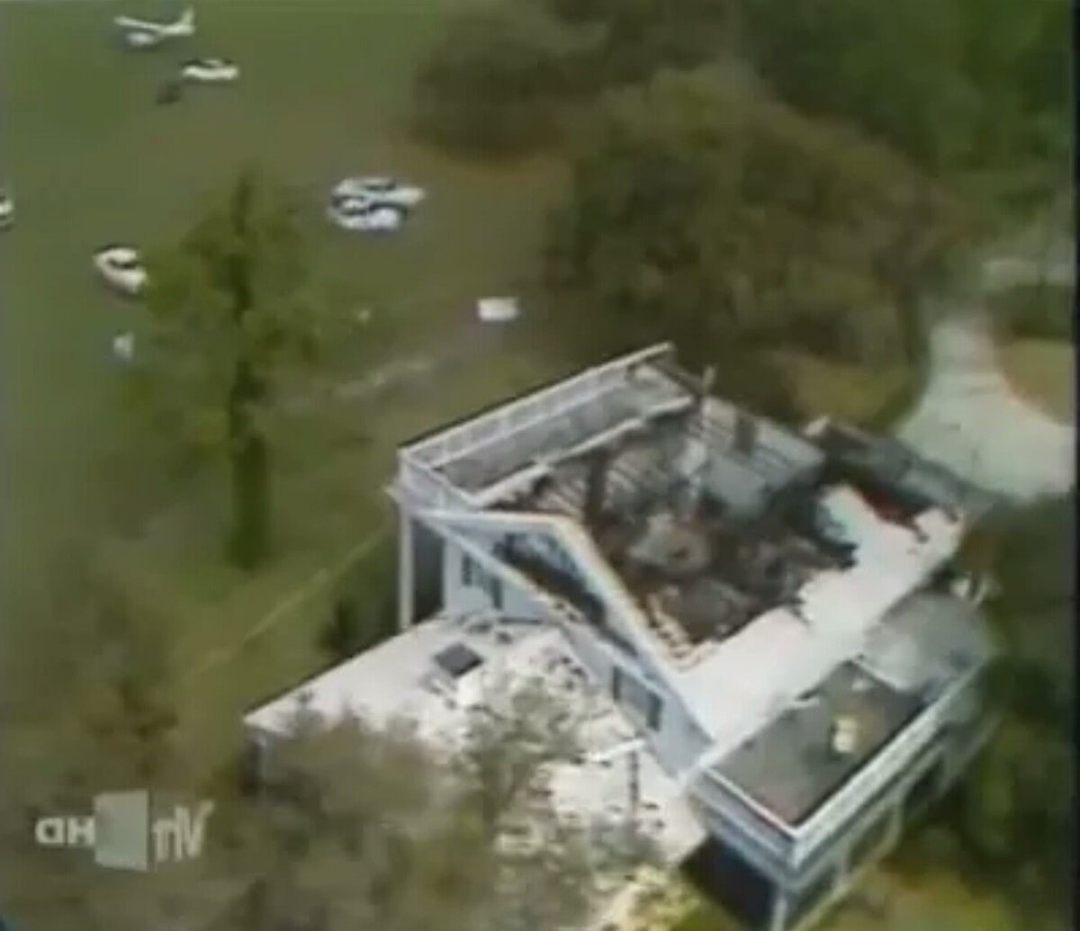 Строение на которое упал самолёт с Рэнди Роадс.