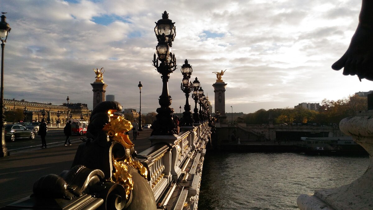 Ограждение моста