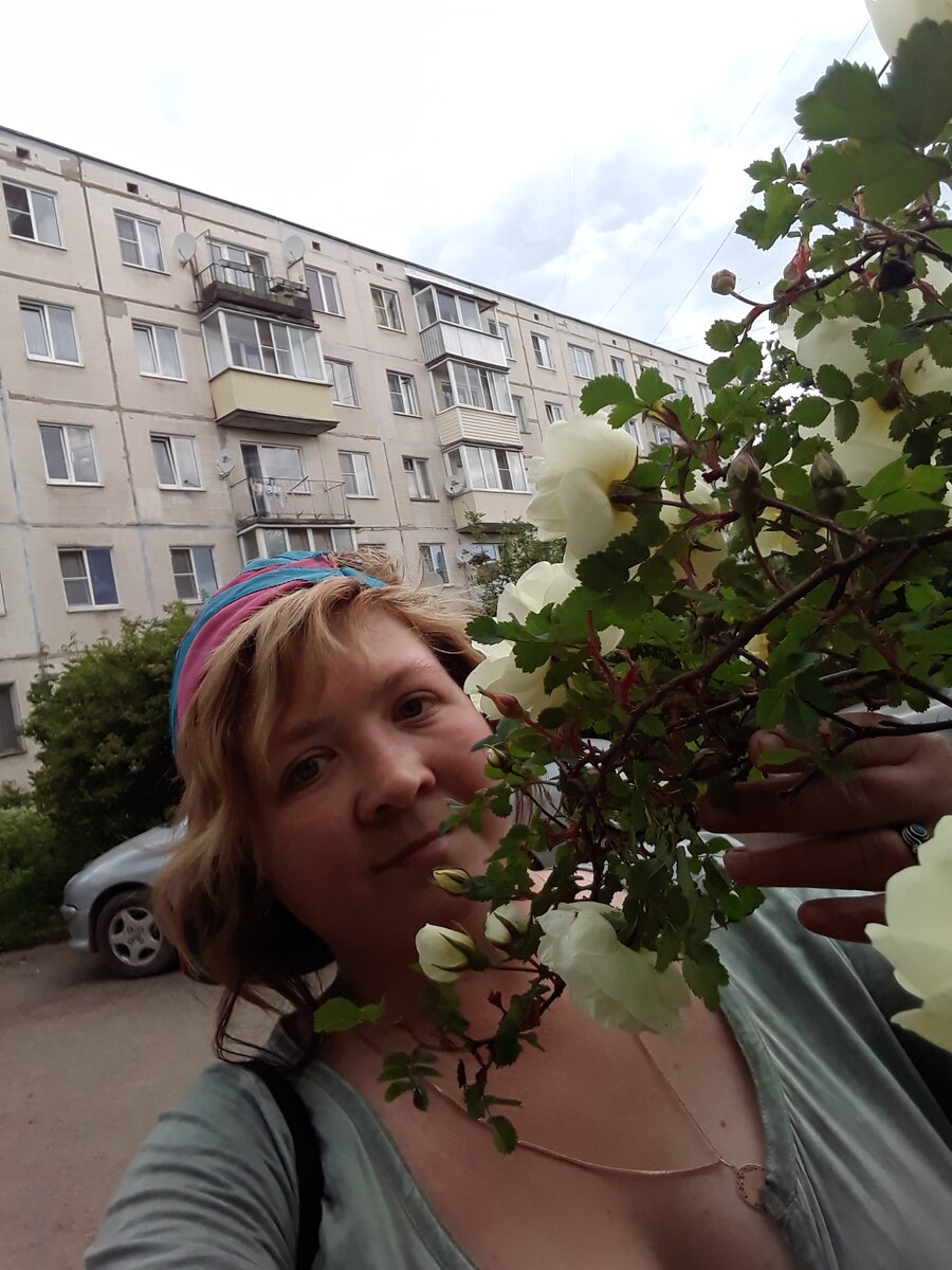 А вы когда-нибудь имели опыт общения с пациентами "солнечными"? Поделитесь в комментариях вашими историями на эту тему!