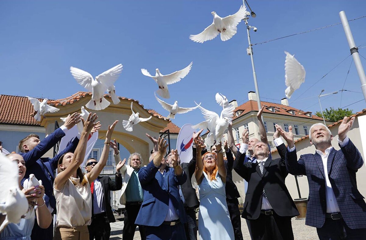 "Летите, голуби!" /фото čtk в свободном доступе