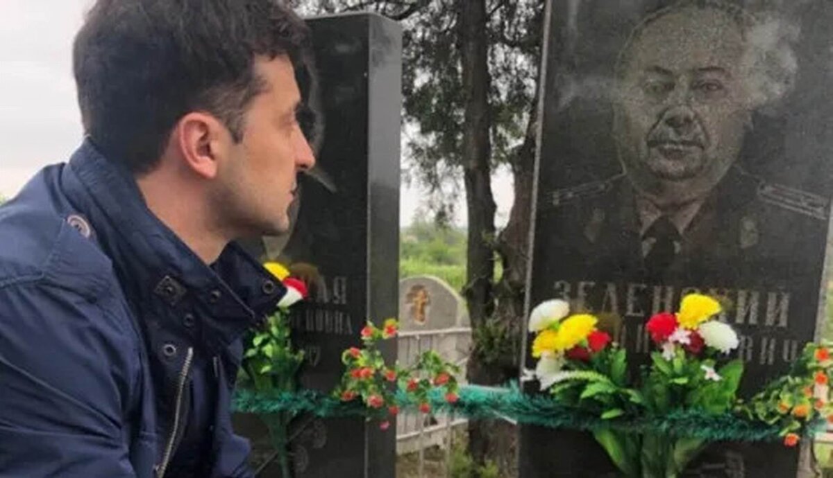 Источник фото: https://ukranews.com/news/630862-dedushka-zelenskogo-vo-vtoroj-mirovoj-vojne-unichtozhil-15-nemtsev-i-otbil-4-ataki