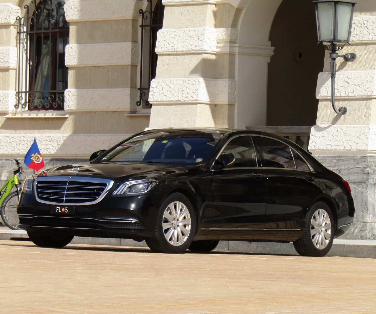  Mercedes-Maybach S600 Pullman Guard