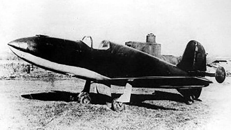 Истребитель-перехватчик БИ-1
