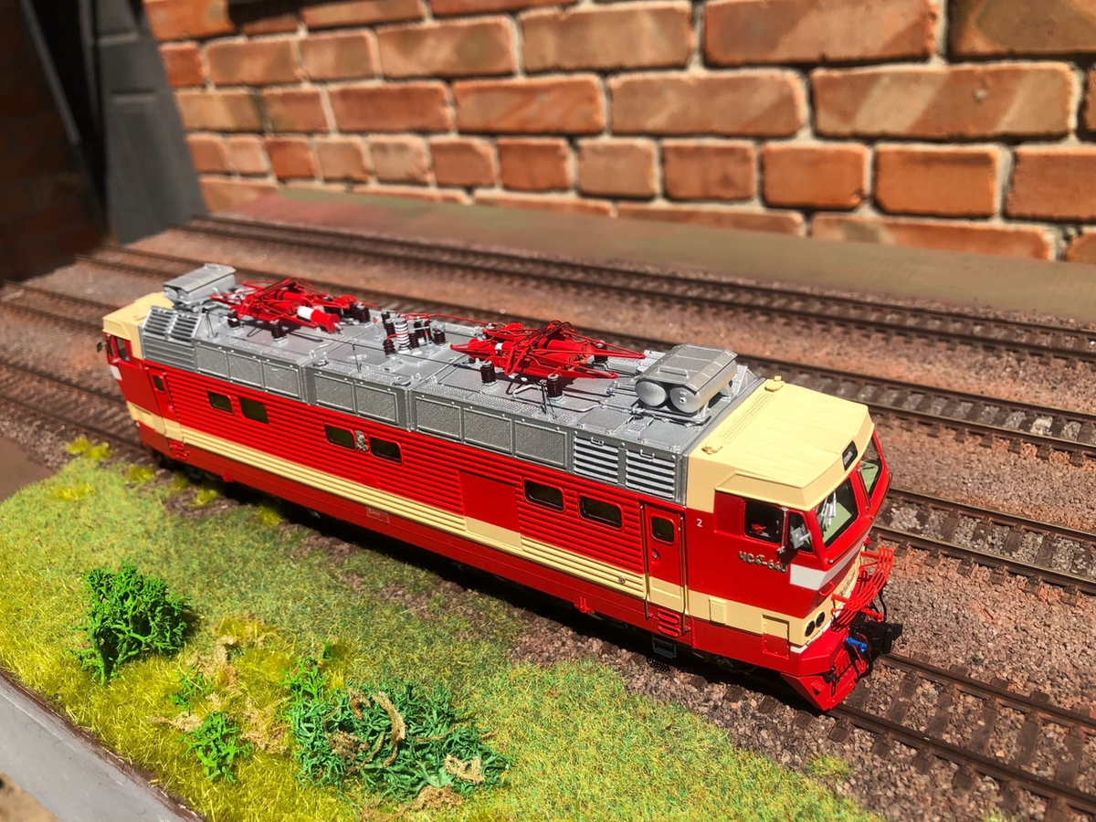 Модель электровоза ЧС4Т-640