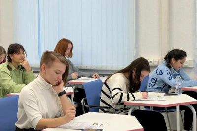    Проверочная работа в школе © Пресс-служба Министерства образования Московской области