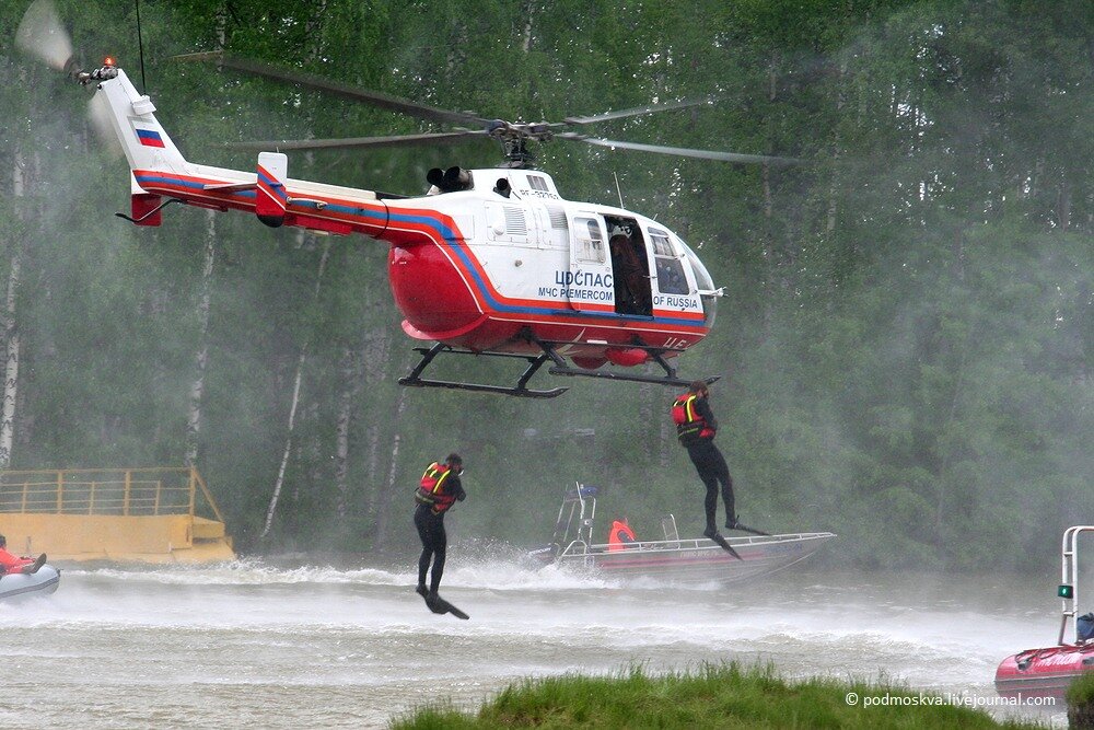2. Мы увидели работу пожарных и спасателей в экстремальных условиях.


