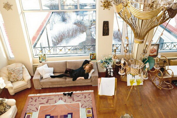 Алла Пугачёва показала свой шикарный дом в Подмосковье