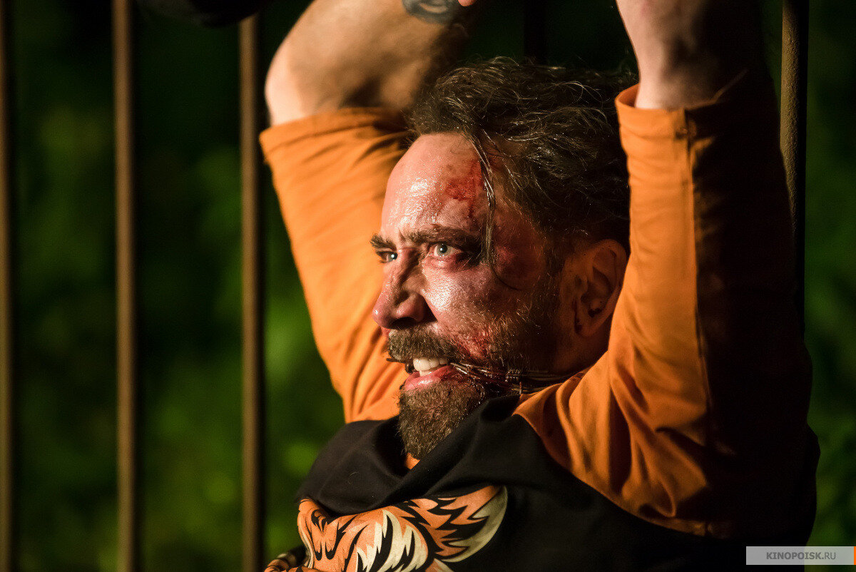 Фрагмент, когда на глазах героя будут убивать его любимую жену.