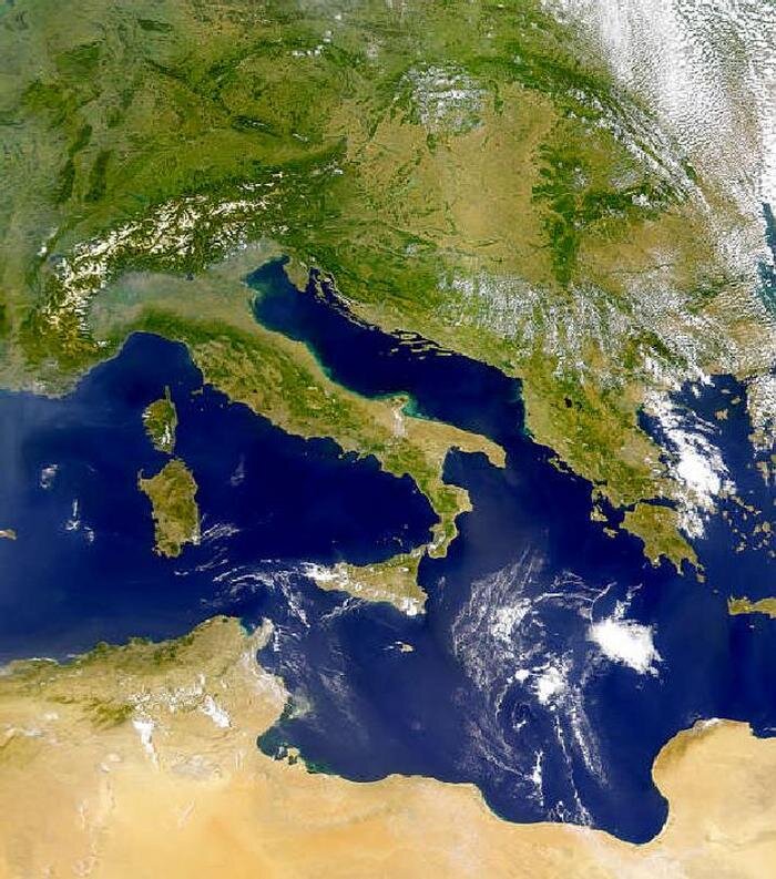 Средиземное море. Южная Европа. Италия, Греция, Балканы. Остров Корсика. Северная Африка. Тунис. Ливия. Алжир. 