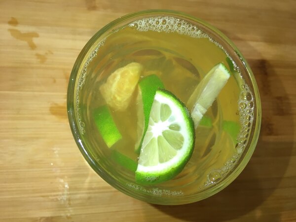 Заливаем горячей водой