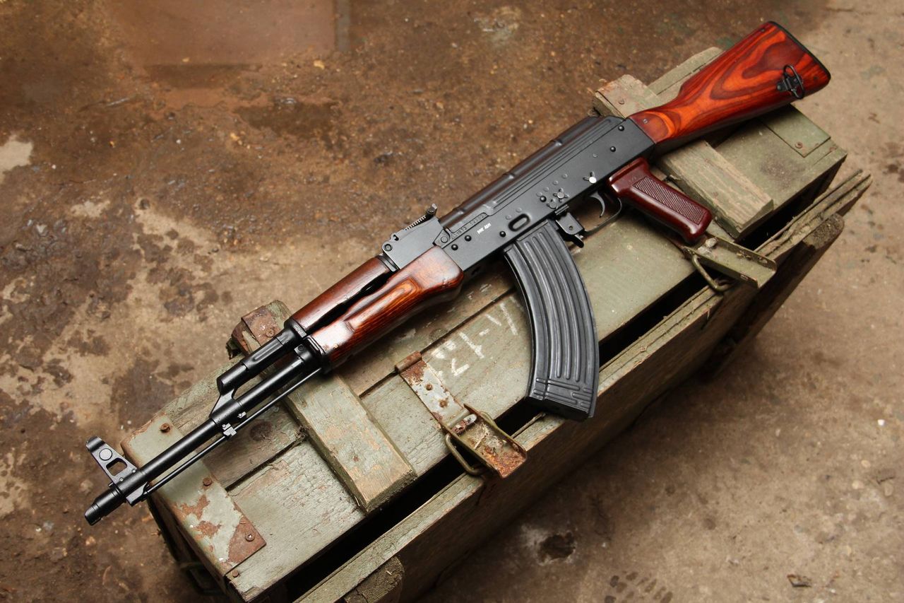 Из какой древесины изготавливается оружие?