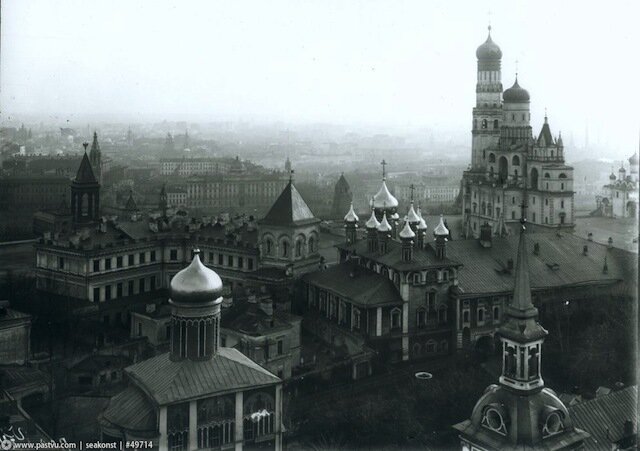 Чудов монастырь Московского Кремля, снесенный в 1929–1932 гг. Фото начала ХХ века