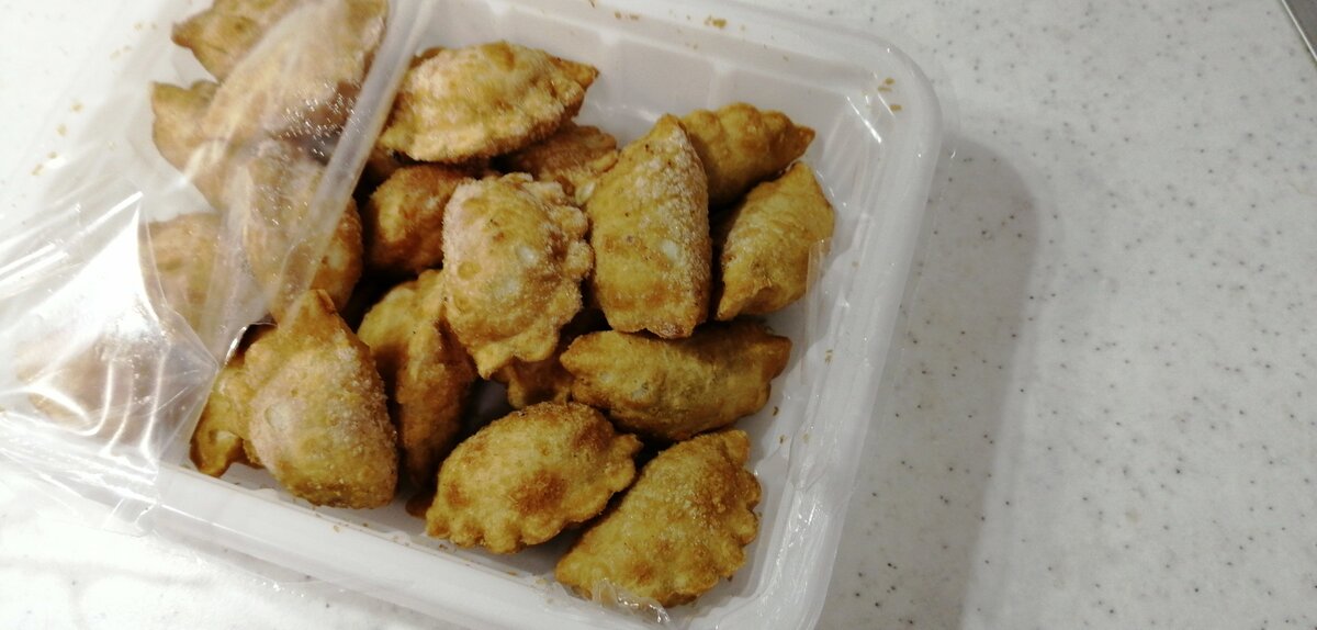 Чебупели с мясом Горячая штучка. Что это такое? Пробую | Едок | Дзен