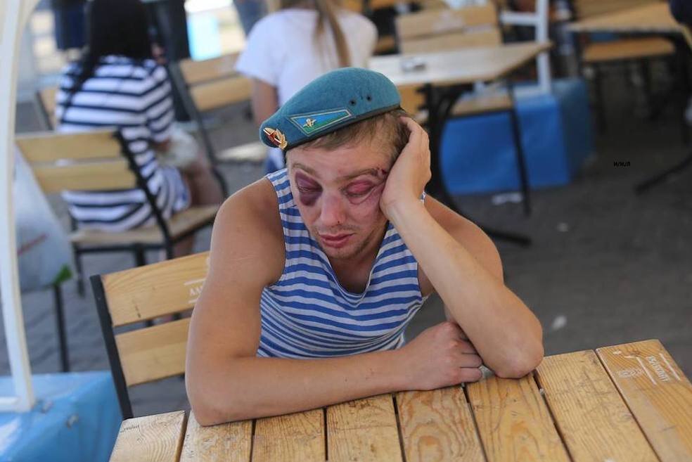 "Армия - место для "особых"