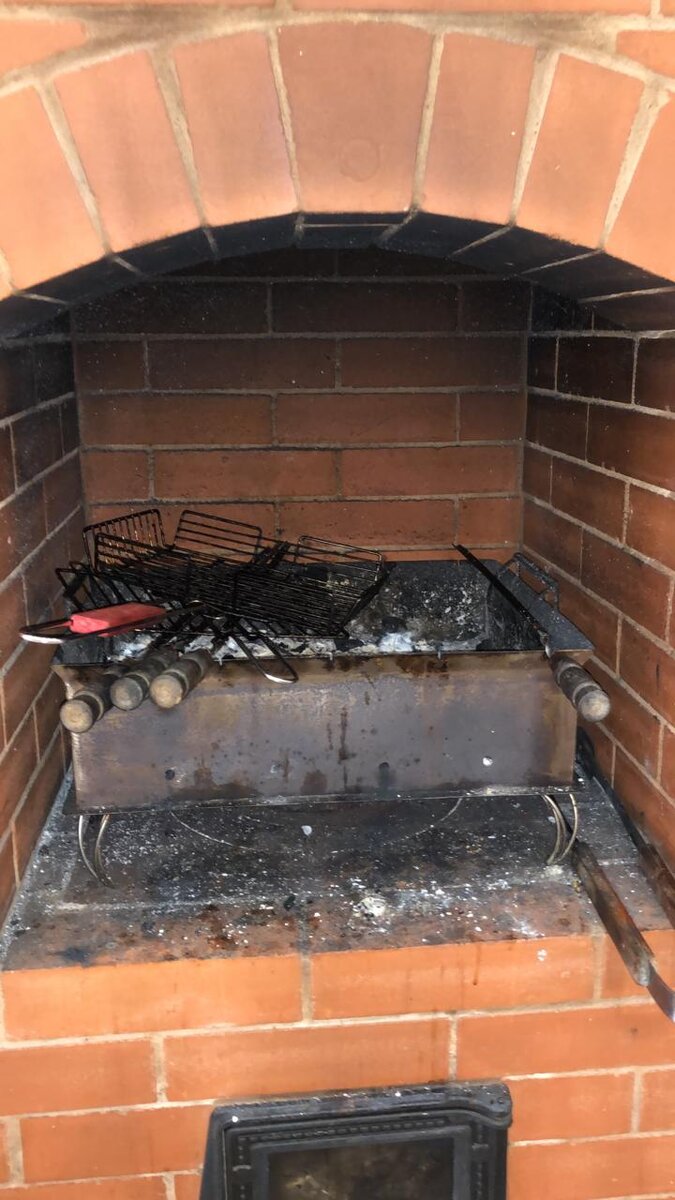 Металлический короб.