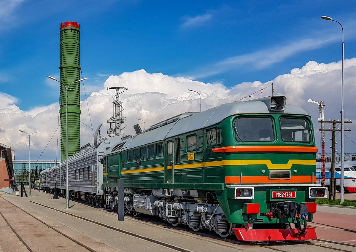 Боевые железнодорожные комплексы. Дм62 БЖРК. Локомотив 2м62 тепловоз. М62 - дм62 тепловоз БЖРК. Тепловоз м62 СССР.