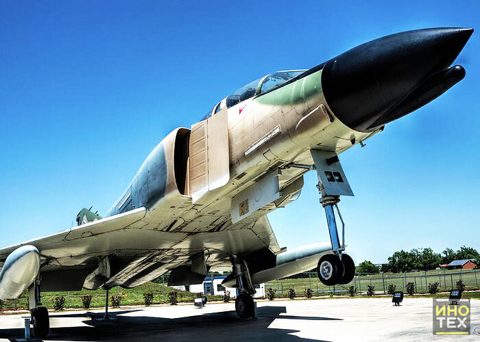 Phantom II: Всепогодный истребитель-бомбардировщик