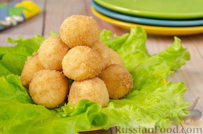 фасоль белая, сыр твёрдый, яйца, сухари панировочные, масло растительное, листья салата