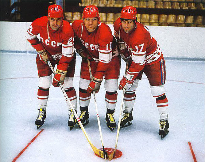 Слева направо: Борис Михайлов, Владимир Петров, Валерий Харламов