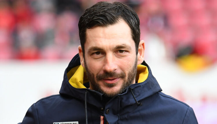 Тренер "Динамо" Сандро Шварц. Фото topnews33.ru.