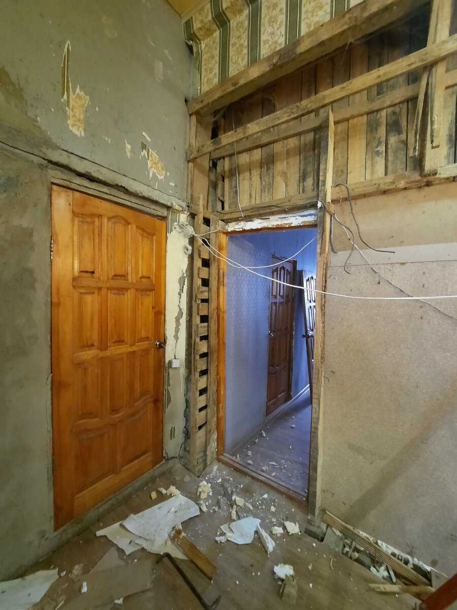 коридор с перегородкой