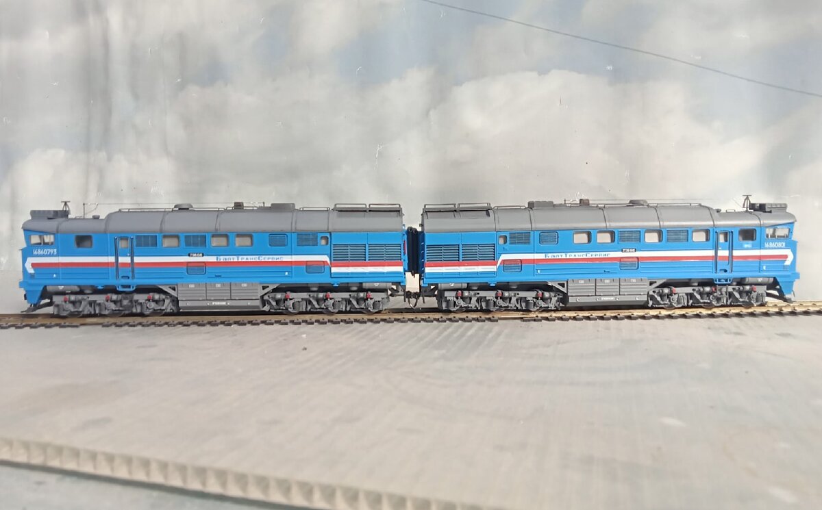 Модель  тепловоза 2ТЭ116-1040 в типоразмере Н0