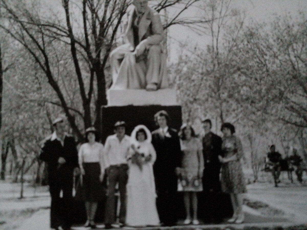 А это уже в Балхаше, снимались в парке