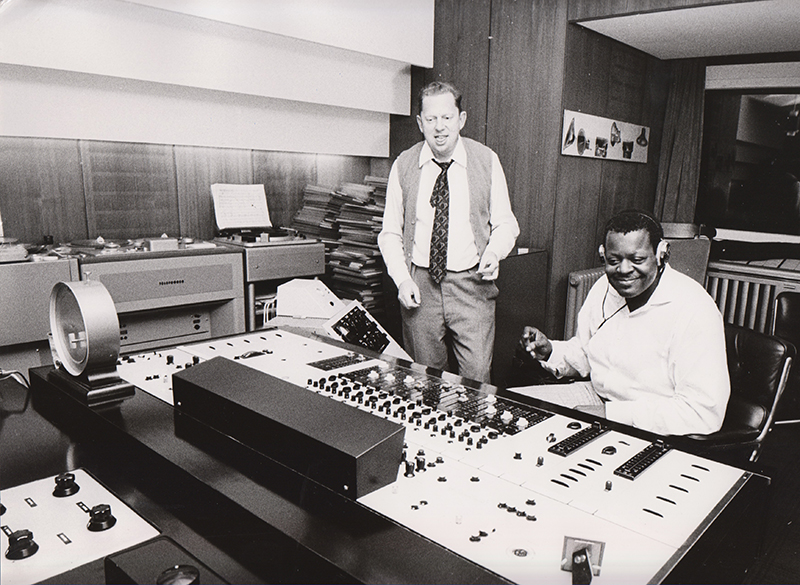 Друзья в студии