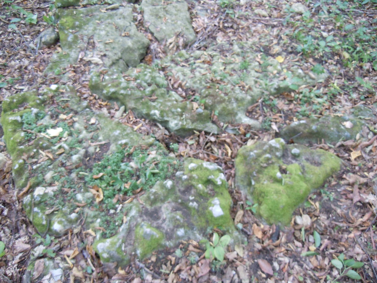 Решил в отдельную тему обособить случайные наблюдения, касающиеся археологических объектов, в которых отсутствуют или, скорее, не доминируют аспекты разграбления, уничтожения или охраны памятников...-24