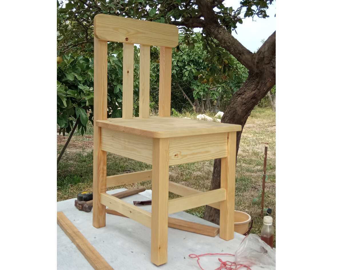 Вот такой простой стул получился