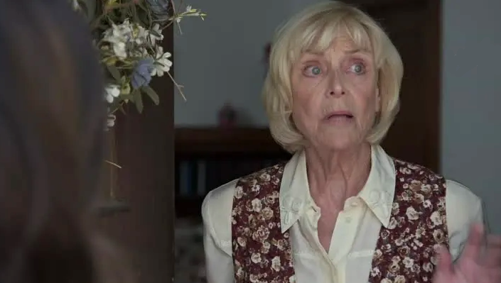 Кадр из фильма "Дом страшных секретов" ("Дом смертельных тайн") / La maison des secrets (2018), режиссёр Даг Кэмпбелл