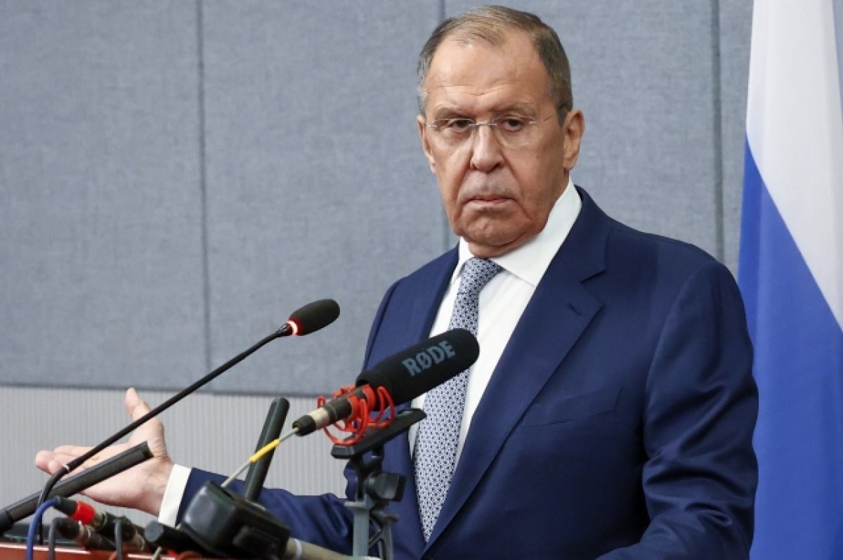    Лавров заявил, что Россия соблюдает принцип недопустимости ядерной войны