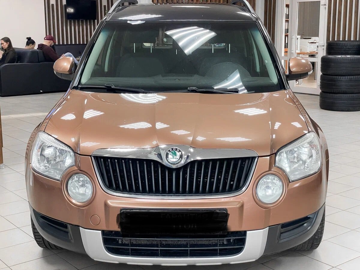 Дорестайлинговая оптика придавала машине авангардности.