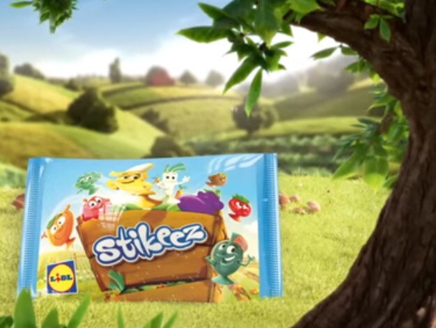 Пакетик с прилипалой, третья серия.
