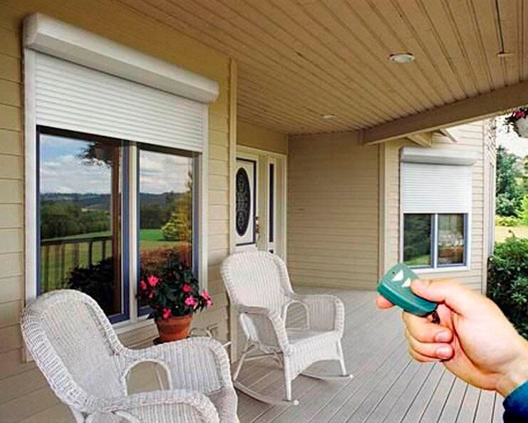 Электропривод, устанавливаемый внутрь октагонального вала, характеризуется: скоростью вращения, крутящим моментом, потребляемой мощностью и напряжением питания. Выбор электропривода определяют вес и размеры полотна