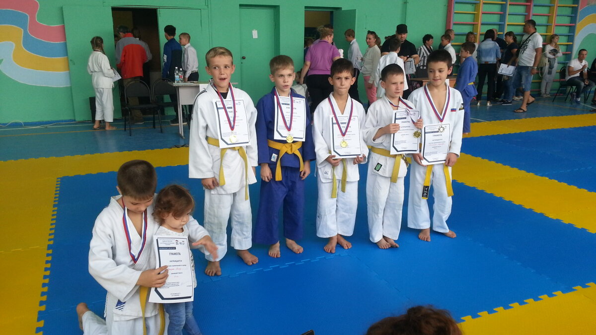 Молодец ЖЕНЬКА – старший внучек – я тобой горжусь!!!