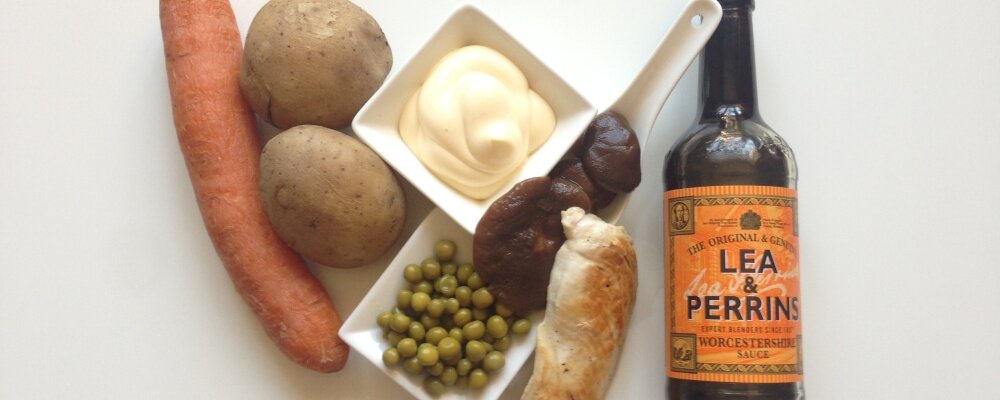  Ингридиенты

Нам потребуются:

Картофель отварной в мундире

Морковь отварная в мундире

Банка горошка

Куриное филе 1шт

Соленые грибы(я взял грузди)

Майонез

Соус Ворчестер

Соль