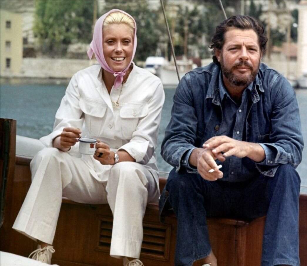 Мастроянни пришлось приложить немало усилий, чтобы завоевать сердце холодной Денев