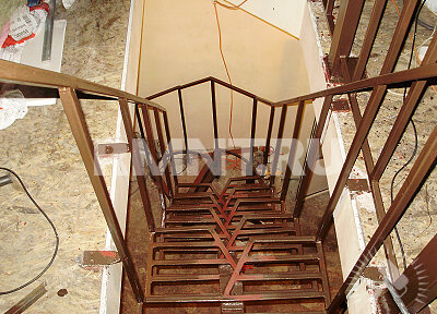 Лестницы на металлическом каркасе на второй этаж своими руками