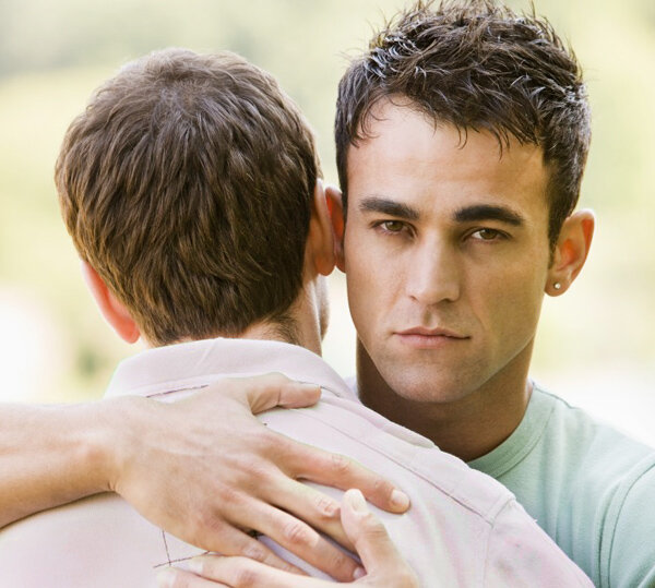 Найти друзей мужчин. Жених на свадьбе. Друзья мужчины. Друзья парни. Мужская дружба.